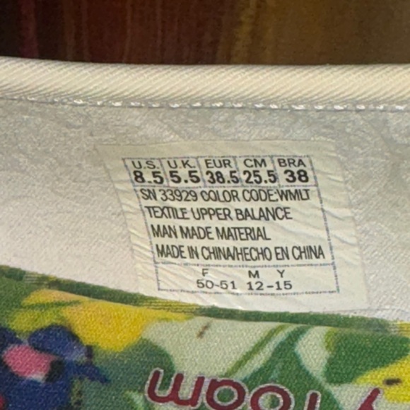 “SOLD” Bobs by Skechers Women's Multicolor Floral Loafers - Size 8.5 - Picture 7 of 8